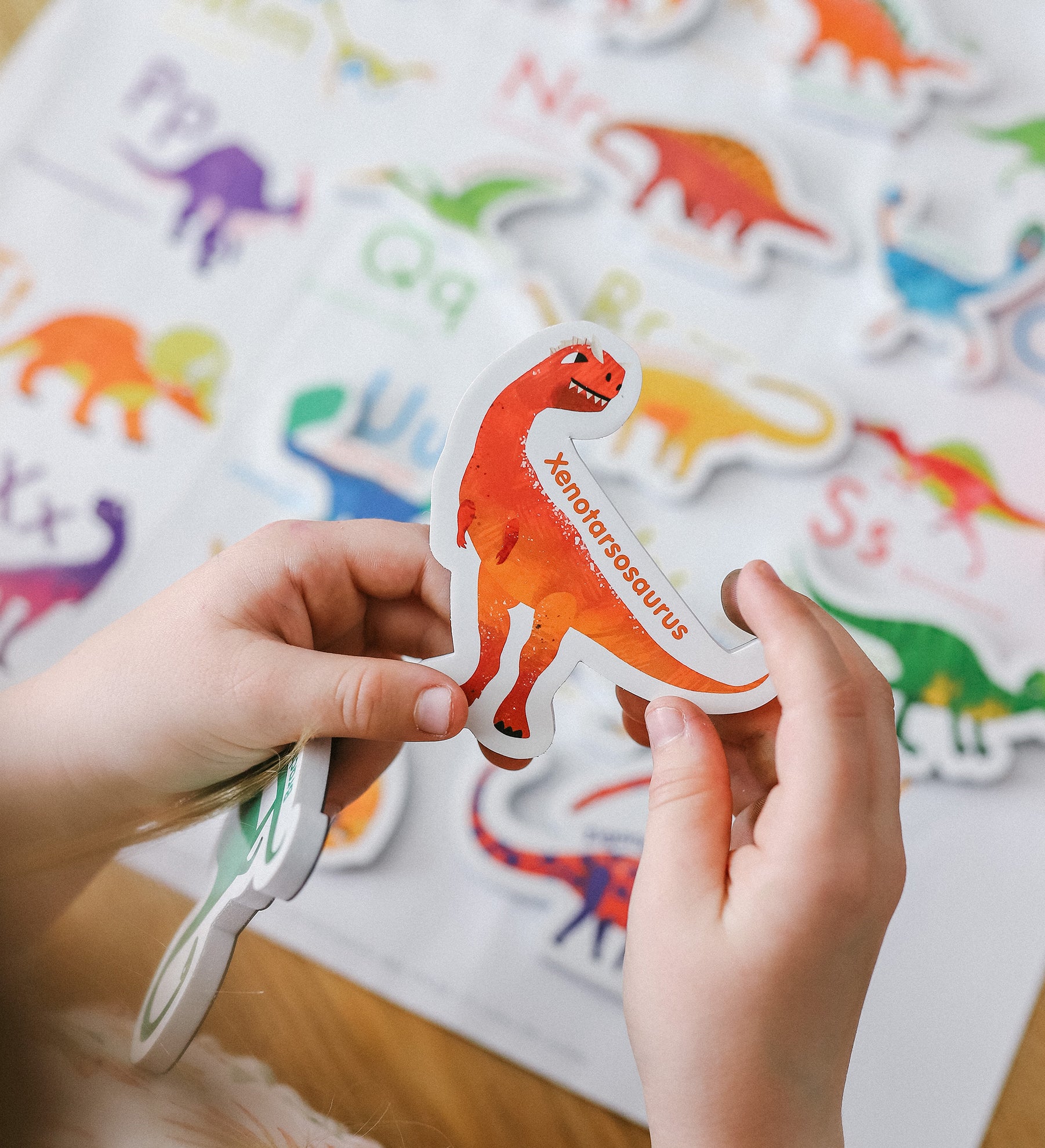 Curious Columbus Magnetic Dinoaurs – 48 Piece Magnetic Play Set